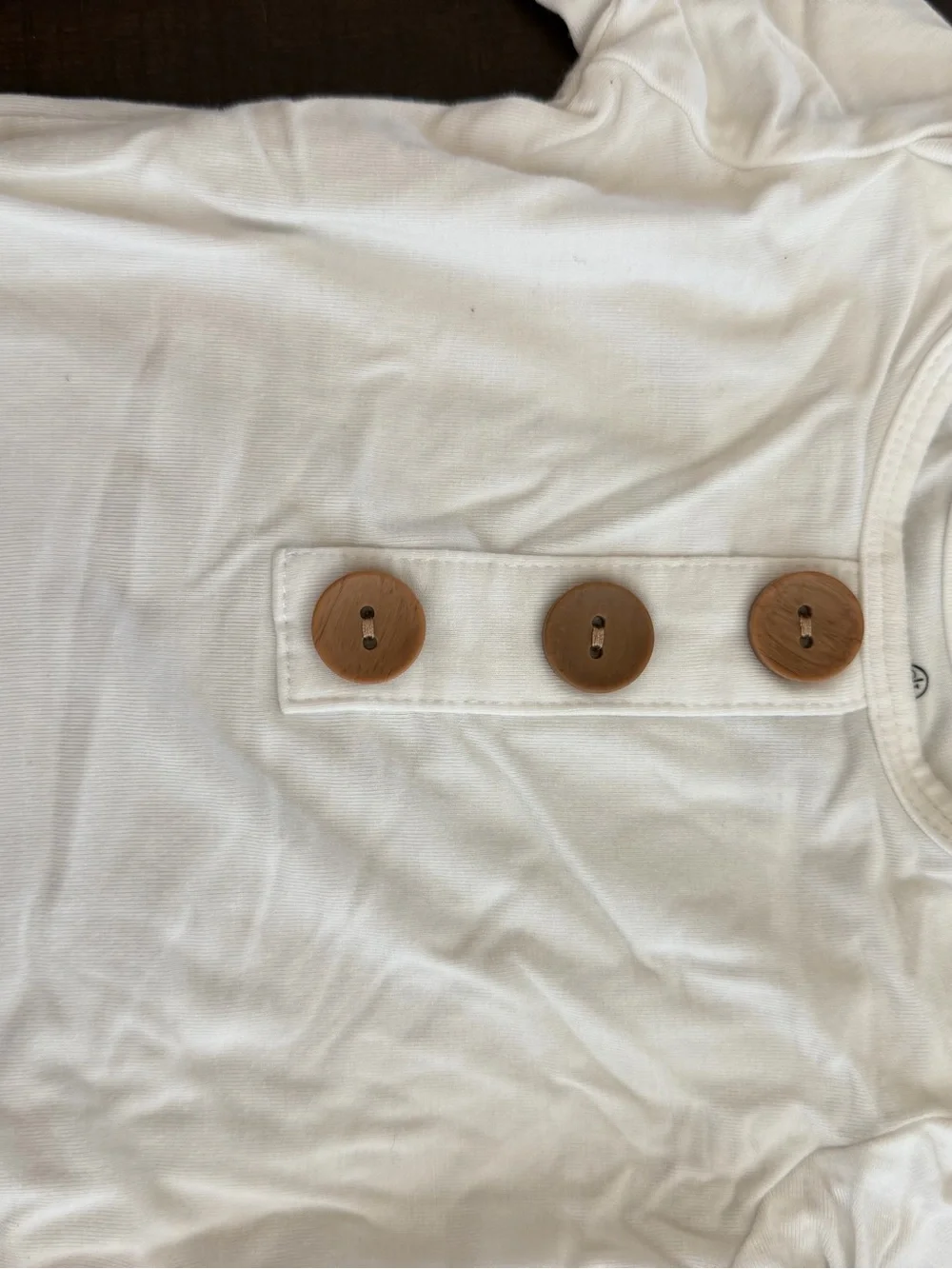 White Caden Lane Bamboo Knotted Gown w/Natural Wood Button Details